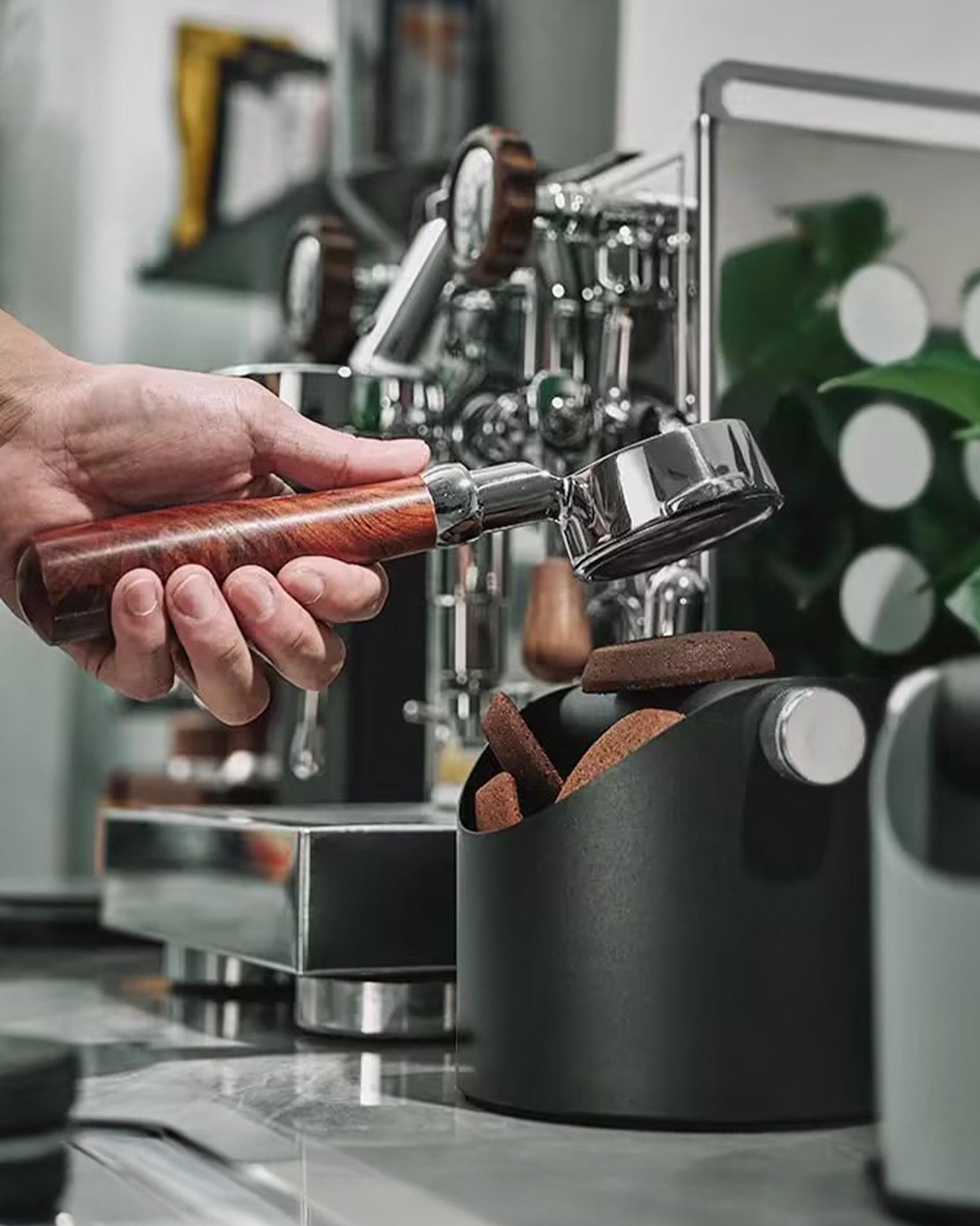 Espresso Knock Box With Removable Knock Bar and Non-Slip Base Gift | TUNI